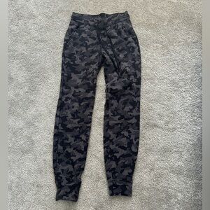 Lulu camo joggers